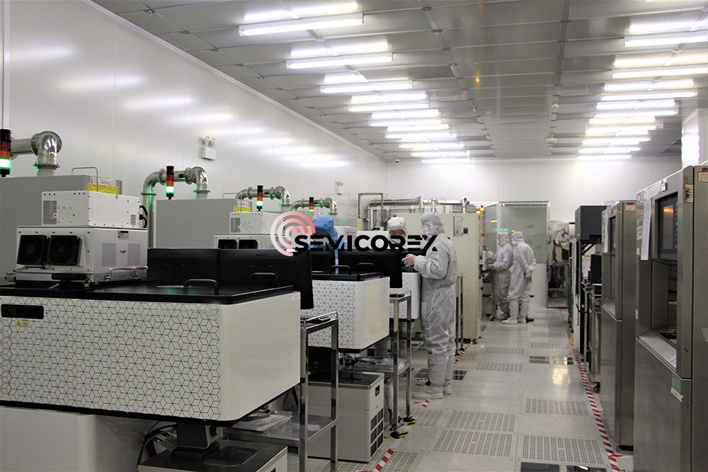 Optimización del diseño del campo térmico para horno epitaxial de SiC (reactor CVD de pared caliente)